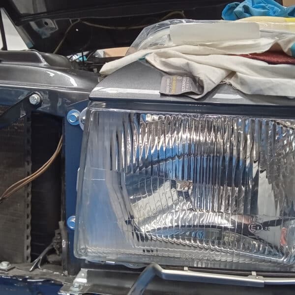 08.07.2025 1987 Mercedes 500 SL Grey front end 1