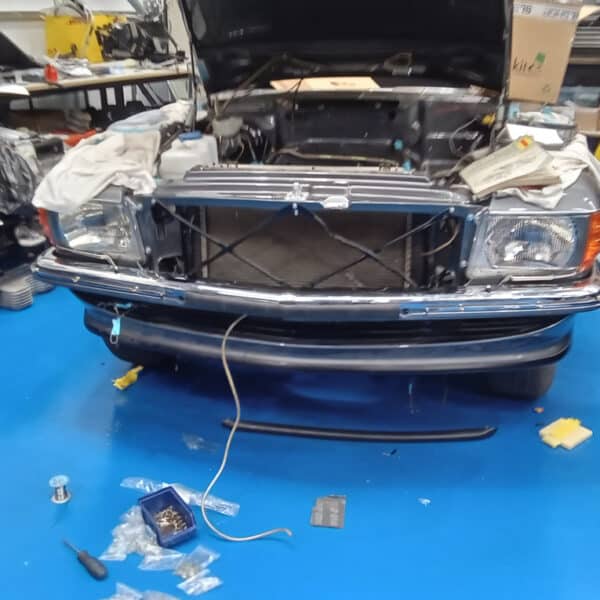 08.07.2025 1987 Mercedes 500 SL Grey front end 14
