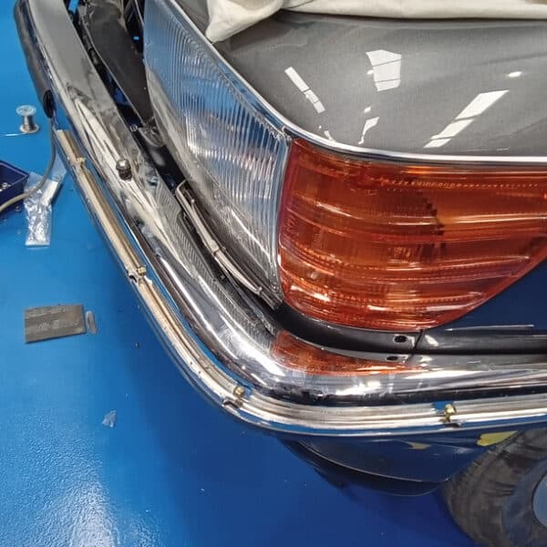 08.07.2025 1987 Mercedes 500 SL Grey front end 15