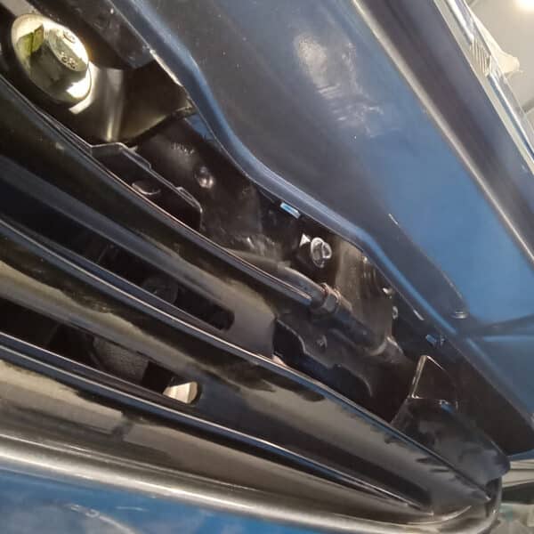 08.07.2025 1987 Mercedes 500 SL Grey front end 18