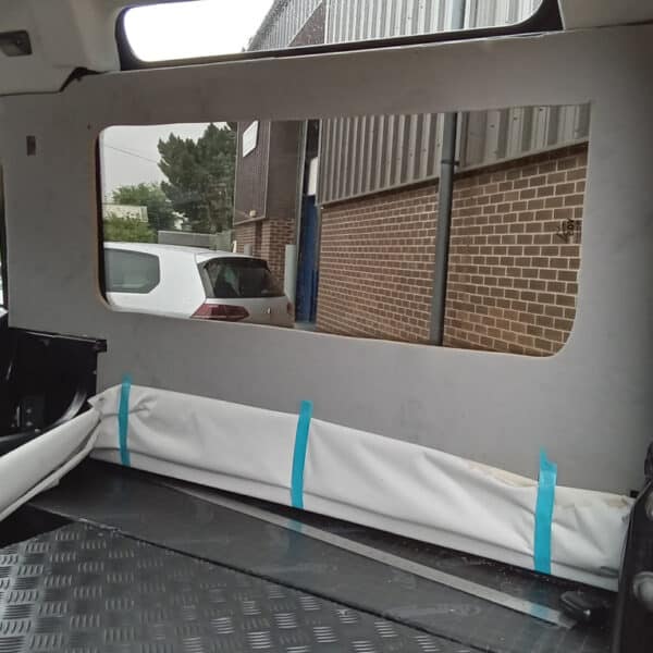 08072025 2010 Land Rover Defender 90 Black Window hole 3