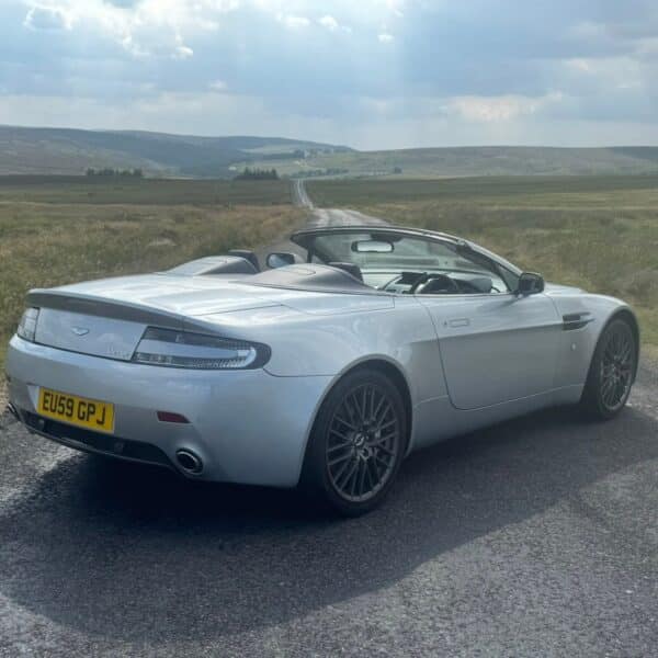 080725 2009 Aston Martin AMV8 Vantage 2