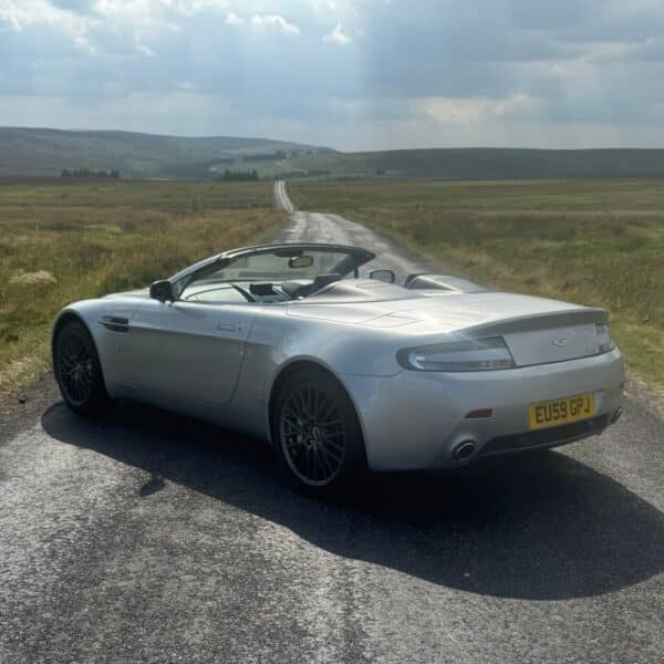 080725 2009 Aston Martin AMV8 Vantage 5