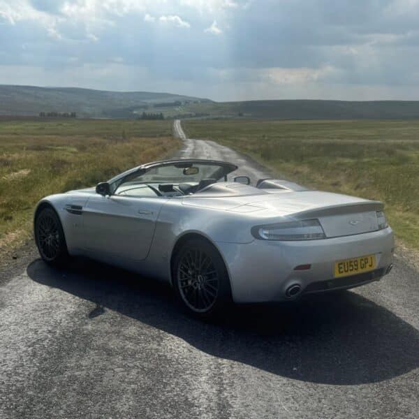 080725 2009 Aston Martin AMV8 Vantage 9