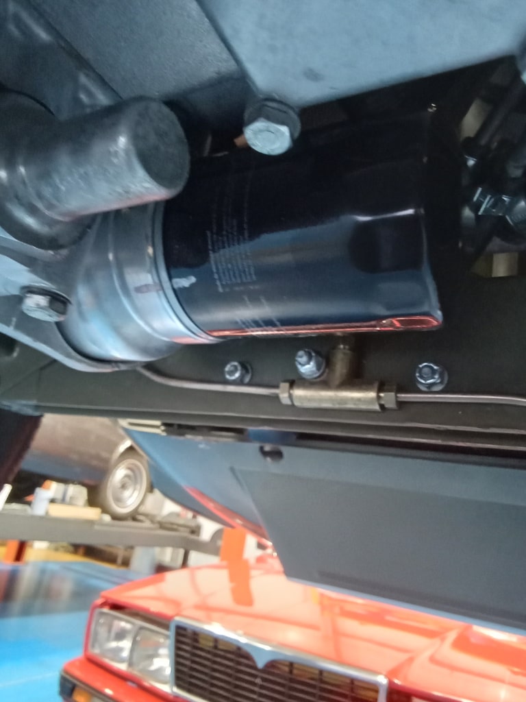 1.07.2025 1973 Jaguar E Type Fern Grey Series 3 oil Change 1
