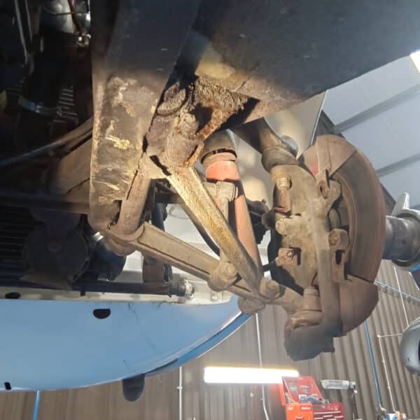 10.07.2025 1967 Jaguar E Type Cream Series 1 22 gearbox and engine removal 12
