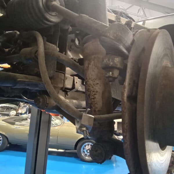 10.07.2025 1967 Jaguar E Type Cream Series 1 22 gearbox and engine removal 14