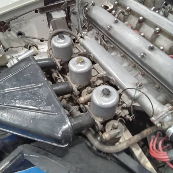 10.07.2025 1967 Jaguar E Type Cream Series 1 22 gearbox and engine removal 20