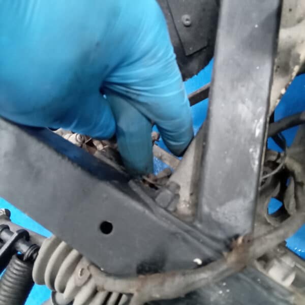 10.07.2025 1967 Jaguar E Type Cream Series 1 22 gearbox and engine removal 23