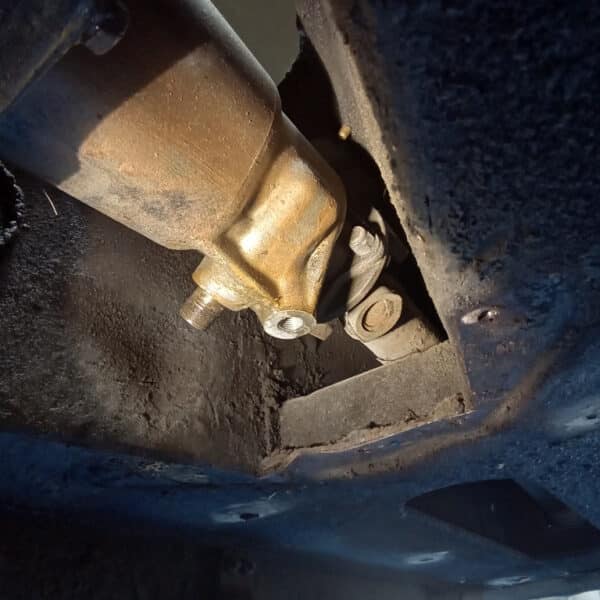10.07.2025 1967 Jaguar E Type Cream Series 1 22 gearbox and engine removal 8