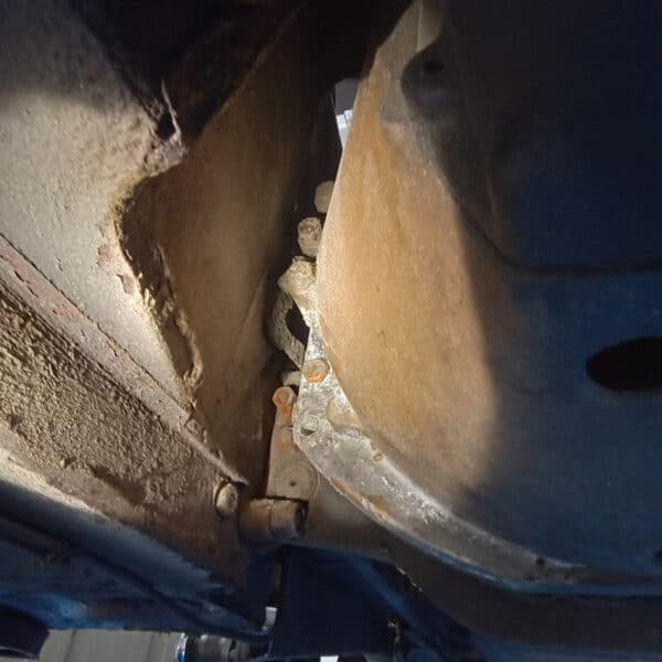 10.07.2025 1967 Jaguar E Type Cream Series 1 22 gearbox and engine removal 9
