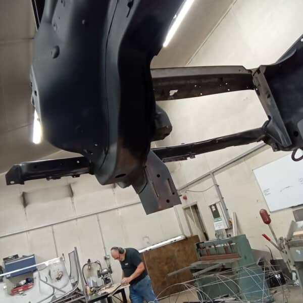 10.07.2025 1978 Mercedes 350SL Red front frame rust damage 4