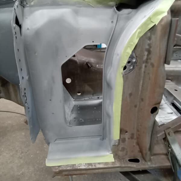 10.07.2025 1978 Mercedes 350SL Red quater pannel work 5