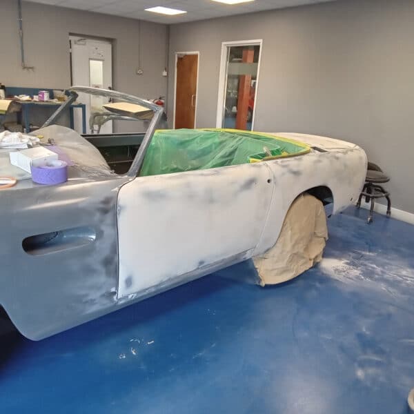 14072025 1969 Aston Martin DB6 Volante filler 4