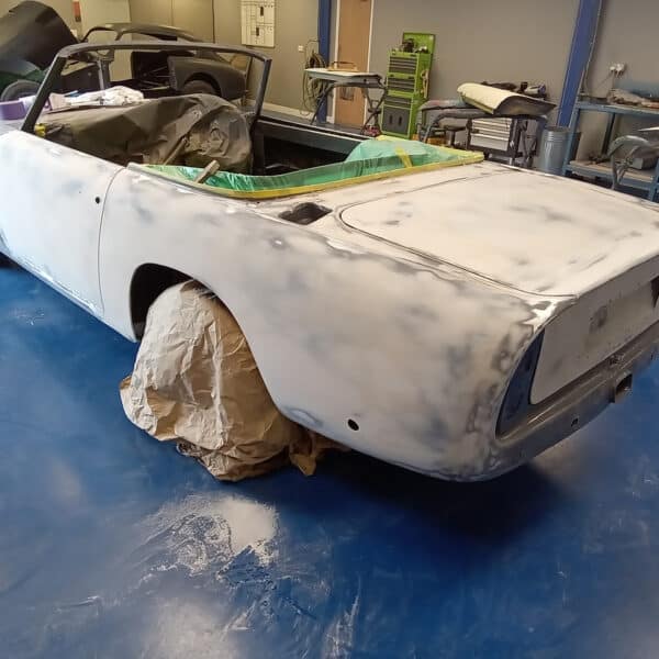 14072025 1969 Aston Martin DB6 Volante filler 5