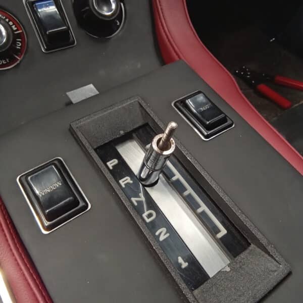 15.07.2025 1976 Jensen Interceptor Blue Dash in and electrics 18