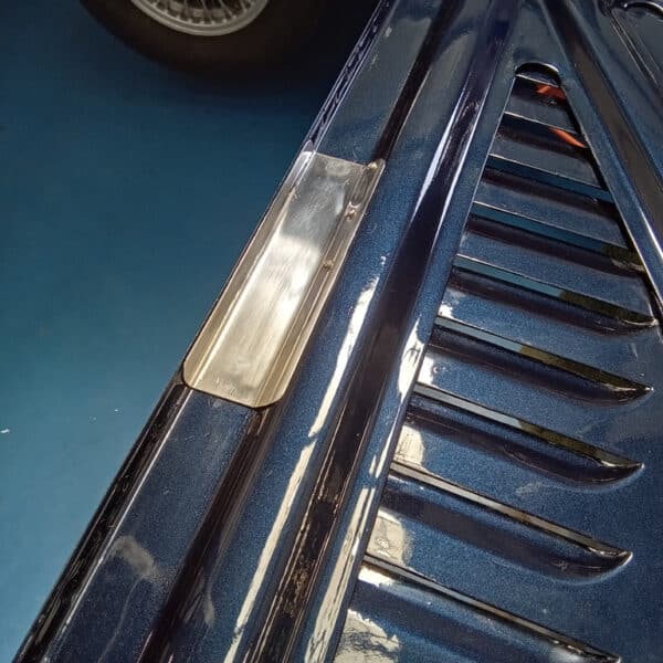 15.07.2025 1976 Jensen Interceptor Blue Dash in and electrics 39