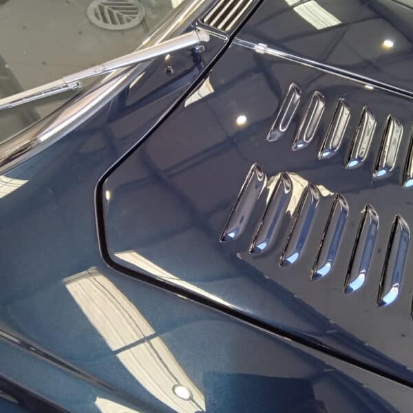 15.07.2025 1976 Jensen Interceptor Blue Dash in and electrics 43