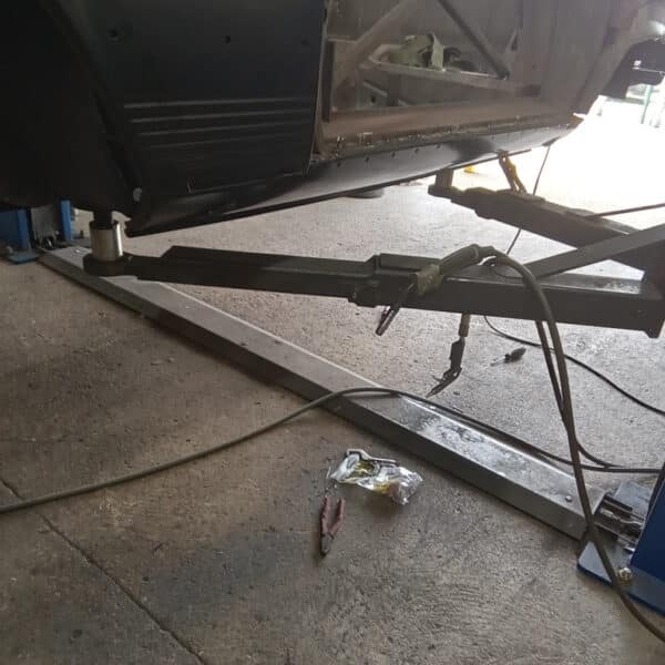 15.07.2025 1978 Mercedes 350SL Red sill fitment 2