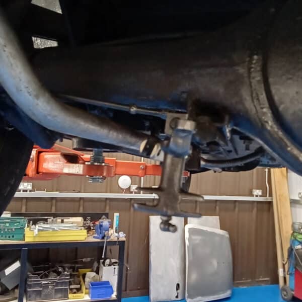 17.07.2025 1958 Austin Healey Frogeye Sprite Blue Hand Brake 2