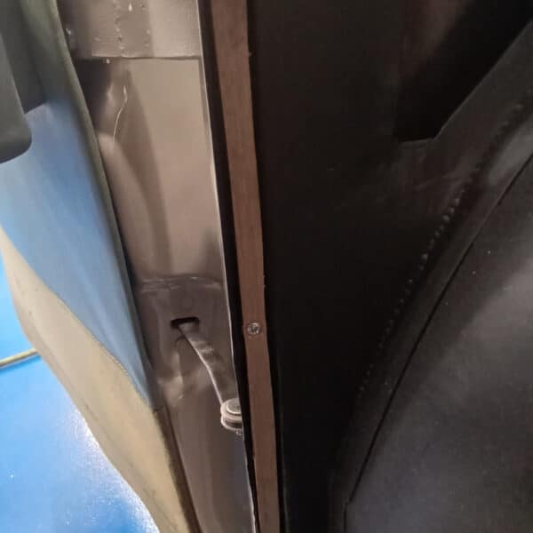 17.07.2025 1963 Rover P4 110 Grey door trim 2
