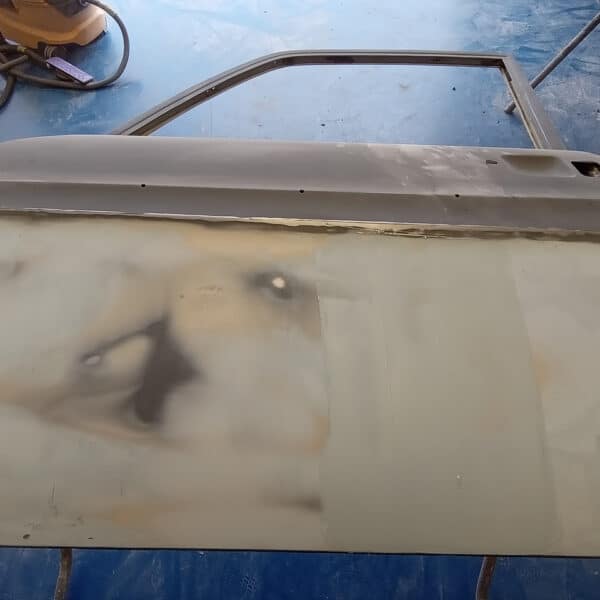 17.07.2025 1969 Audi 70L White doors and bonnet 10