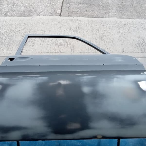 17.07.2025 1969 Audi 70L White doors and bonnet 7