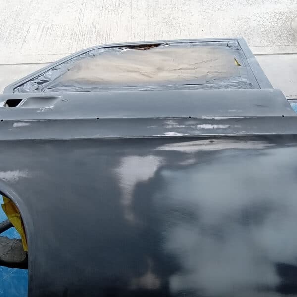 17.07.2025 1969 Audi 70L White doors and bonnet 9