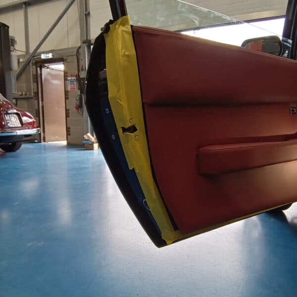 17.07.2025 1976 Jensen Interceptor Blue door and under dash 11