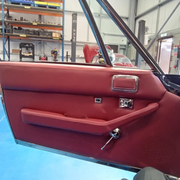 17.07.2025 1976 Jensen Interceptor Blue door and under dash 30
