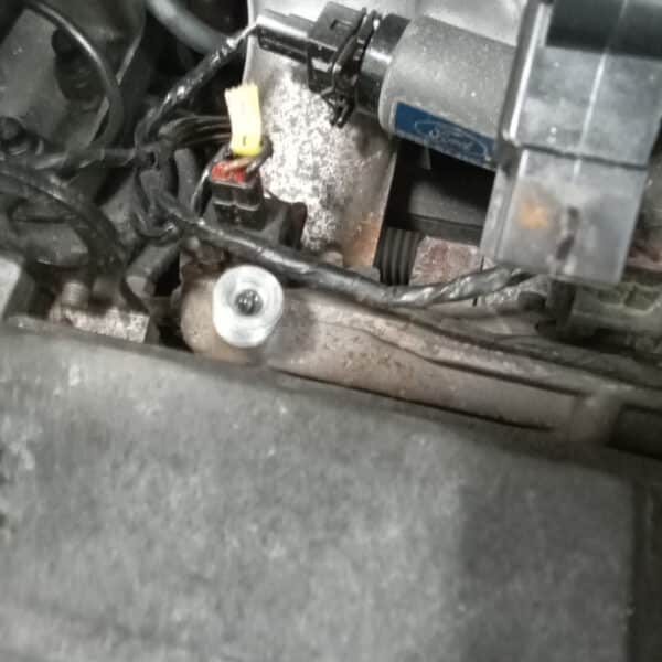 17.07.2025 1993 Ford Escort XR3I Silver fuel guage reading 8