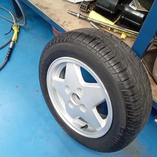 17.07.2025 1993 Ford Escort XR3I Silver more pdi 3