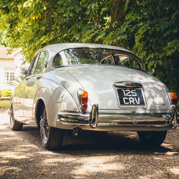 1963 Jaguar MK2 - Image 6