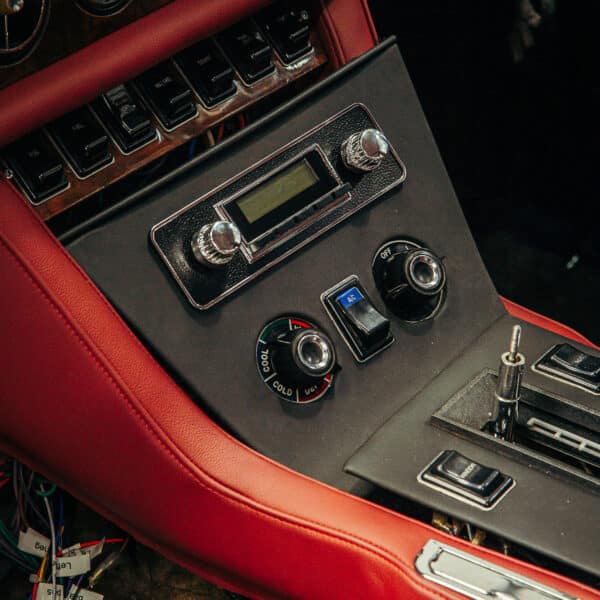1976 Jensen Interceptor Aircon Regassed 5