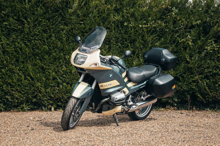 2002 BMW R1150RS Product Photos