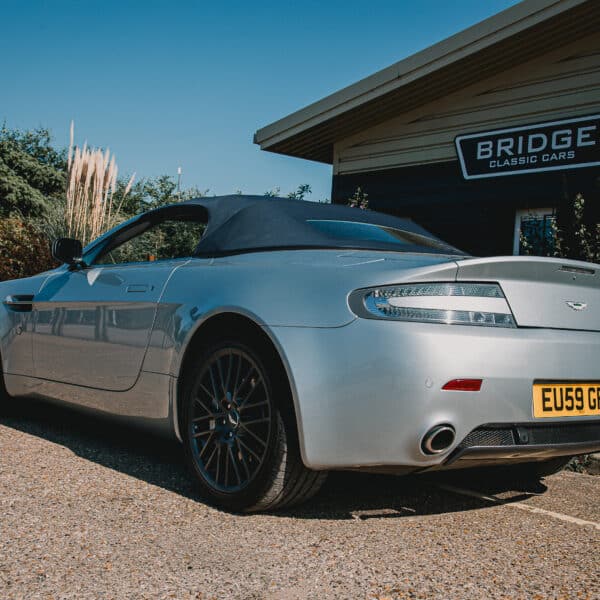 2009 Aston Martin V8 Vantage Roadster Arrival Photos 3
