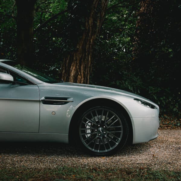 2009 Aston Martin V8 Vantage Roadster - Image 5