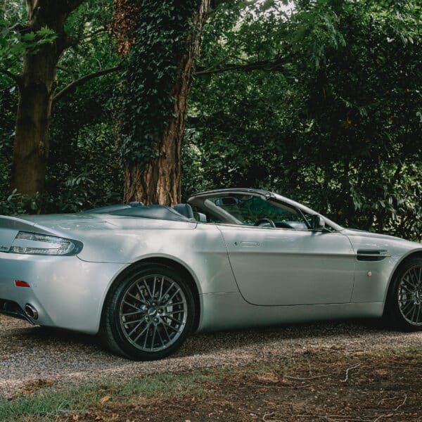 2009 Aston Martin V8 Vantage Roadster - Image 6