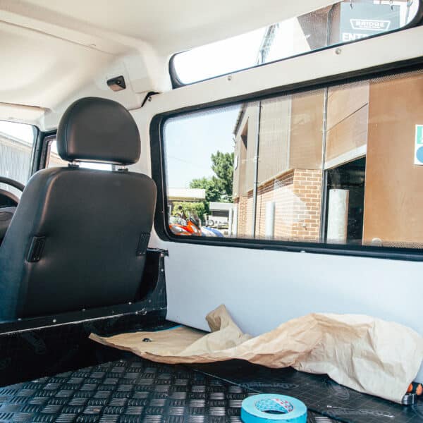 2010 Land Rover Defender 90 Rear Compartment 4