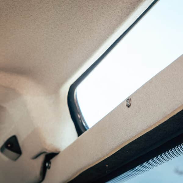 2010 Land Rover Defender 90 Rear Compartment 8