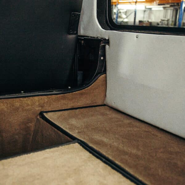 2010 Land Rover Defender 90 Rear Retrimmed 2