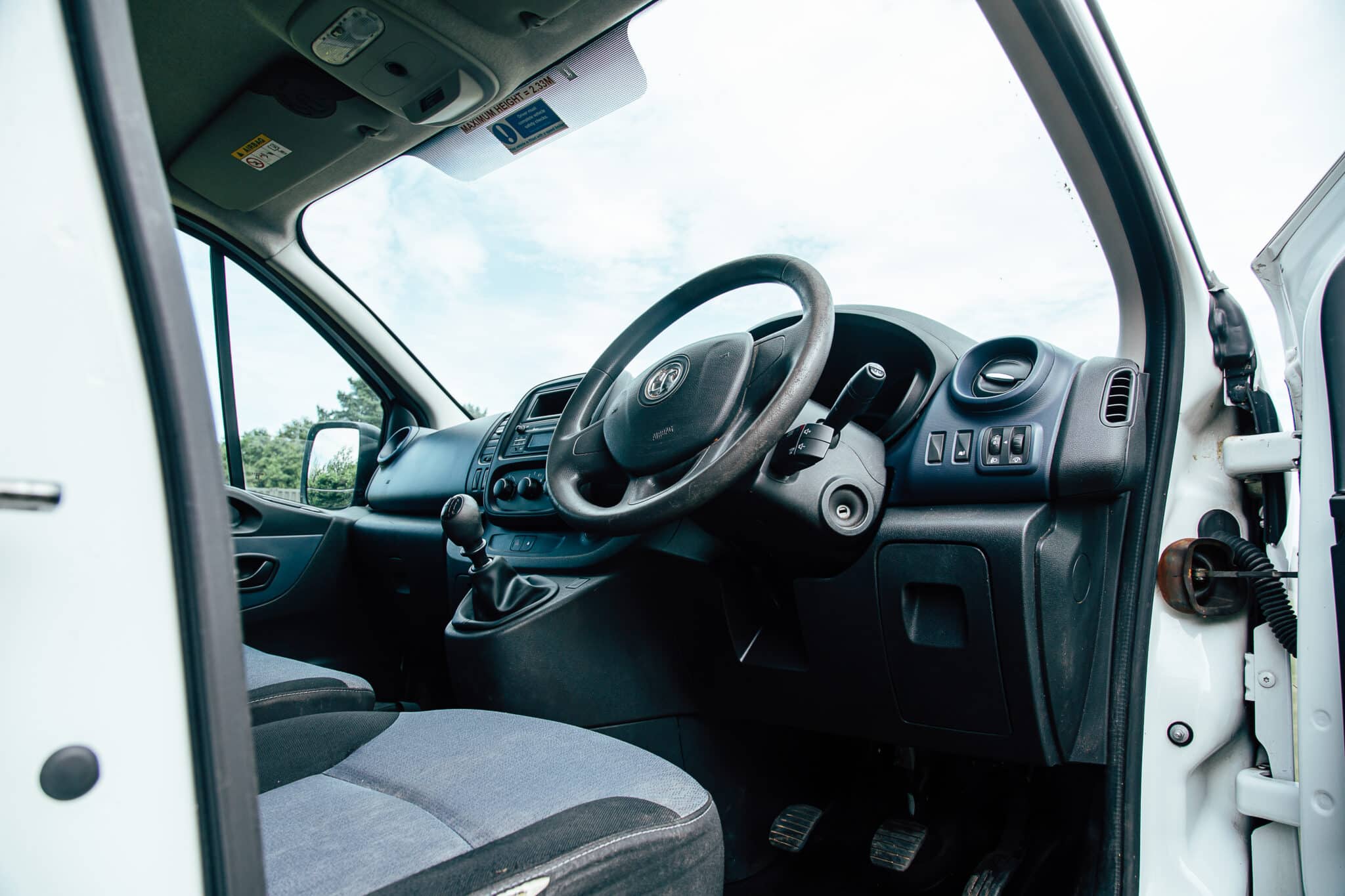 2014 Vauxhall Vivaro Sales Photos 14 scaled