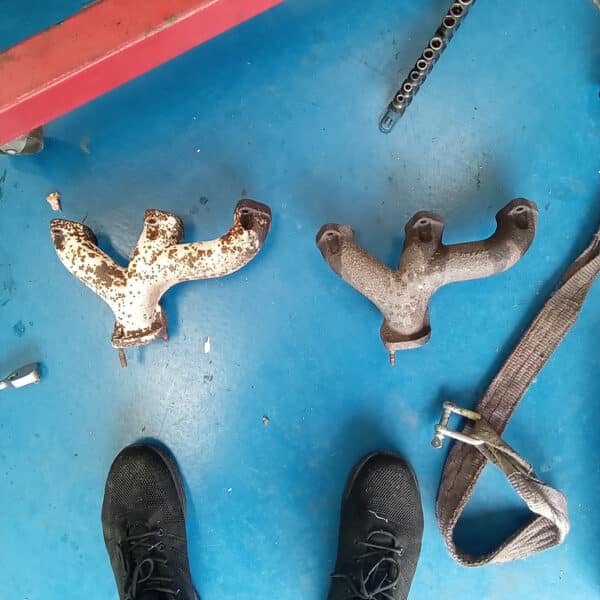 23072025 1979 Reliant Scimitar engine removal 2