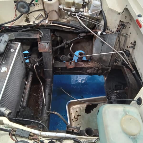 23072025 1979 Reliant Scimitar engine removal 4