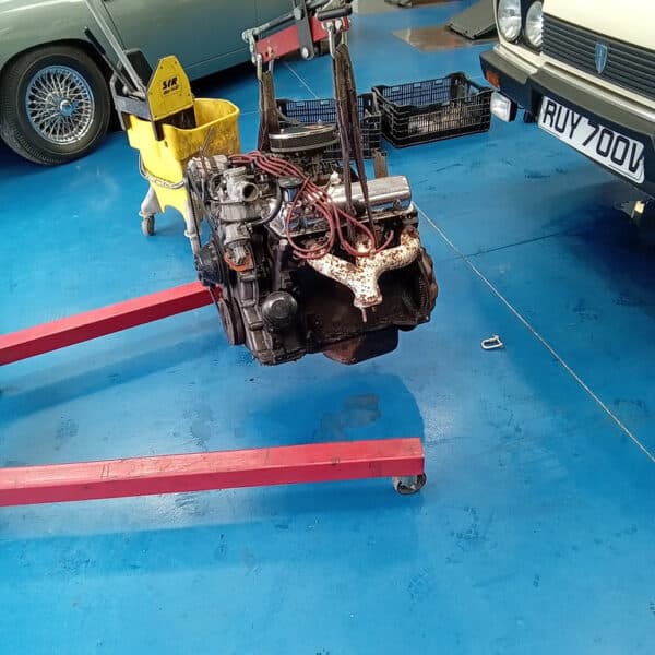 23072025 1979 Reliant Scimitar engine removal 9