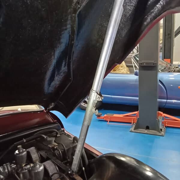 24.07.2025 1956 Jensen 541 Maroon part swap 10
