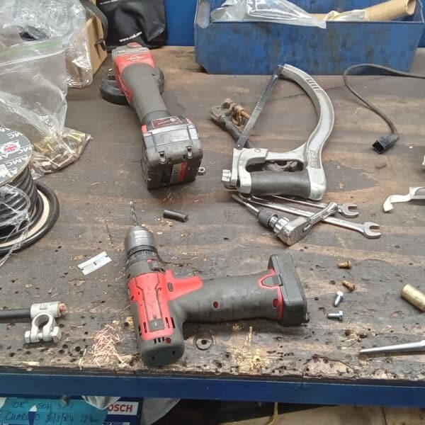 24.07.2025 1956 Jensen 541 Maroon parts swap 2 11