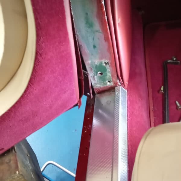 24.07.2025 1956 Jensen 541 Maroon parts swap 2 3