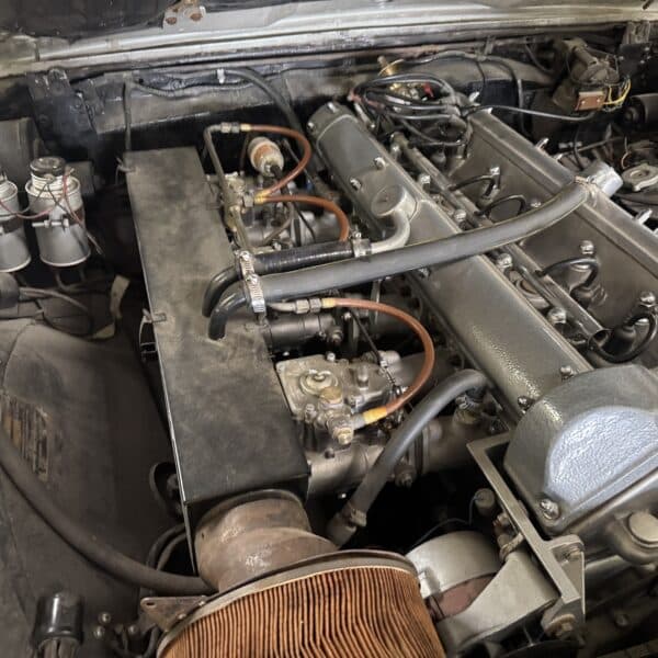 260725 1970 Aston Martin DBS 6 Vantage 17