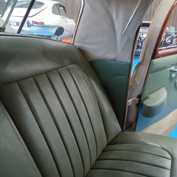 28072025 1963 Rover P4 rear screen 3